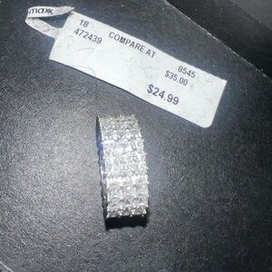 NWT Silver Crystal Ring Sz 8 $14
